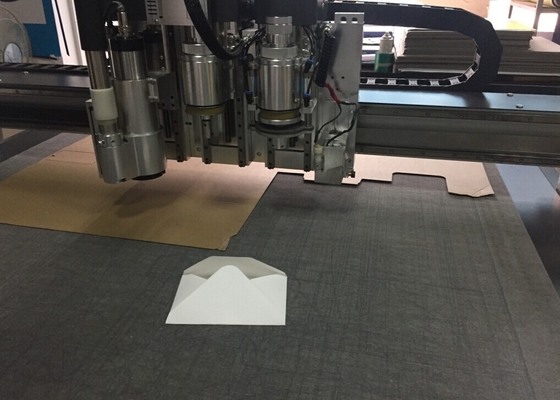 China 135 270 350 GSM Paper Envelope Board Box Cutting Plotter Machine supplier