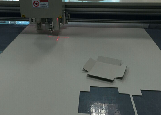 China CHIP BOARD Paper Board Cutting Machine DIGITAL CUTTER TABLES supplier