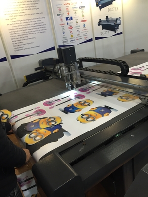 China Roll Sticker CNC Cutting Equipment Mass Production Making Cutting Machine supplier