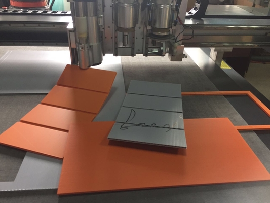 China Coroplast PP Plate TwinWall Board Corrugated  Sheet Sample Cutter Machine supplier