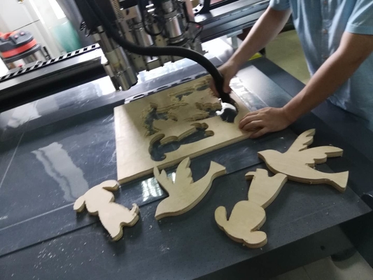 China Router CUT Wood Production Making CNC Cutting Table supplier