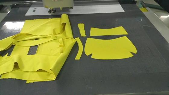 China Handbag Bag  Leather Cloth Knife Cutting  Machine  Cutter Plotter Machine supplier