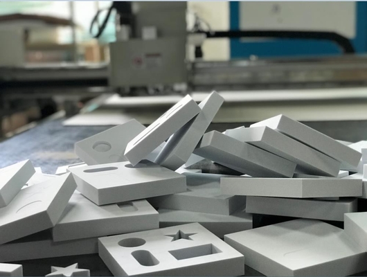 China EVA Copolymer  Foam Board 1 Inch Thickness Knife Cutting Box Sample Making Plotter  Machine supplier