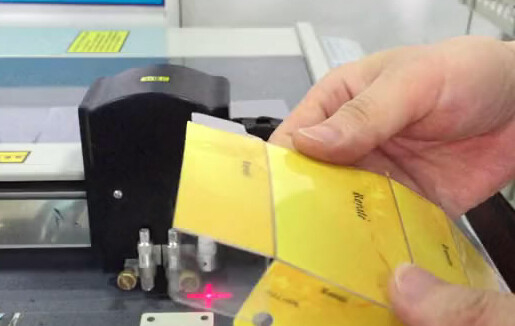 China PVC PET Cardboard Box Cutting Machine Auto Against Registration Mark supplier