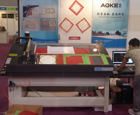 China Picture Frame CNC Cutter  Mat board Cutting Machine For Picture Mount supplier