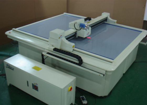 China Cardboard Sample Cutting Machine Cutter Plotter Pre Press Short Run Production supplier