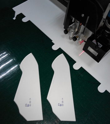 China Red Hard Kraft Paper Board Plastic Fibre Pattern CAD Knife Cutter Plotter supplier