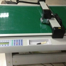 China Mobile Phone Film Membrane Electronic Die Cutting Machine Kiss Cutting supplier